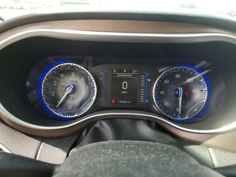 2020 CHRYSLER VOYAGER LX  