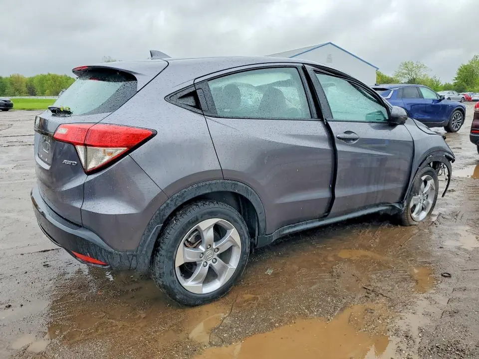 2022 HONDA HR-V LX  