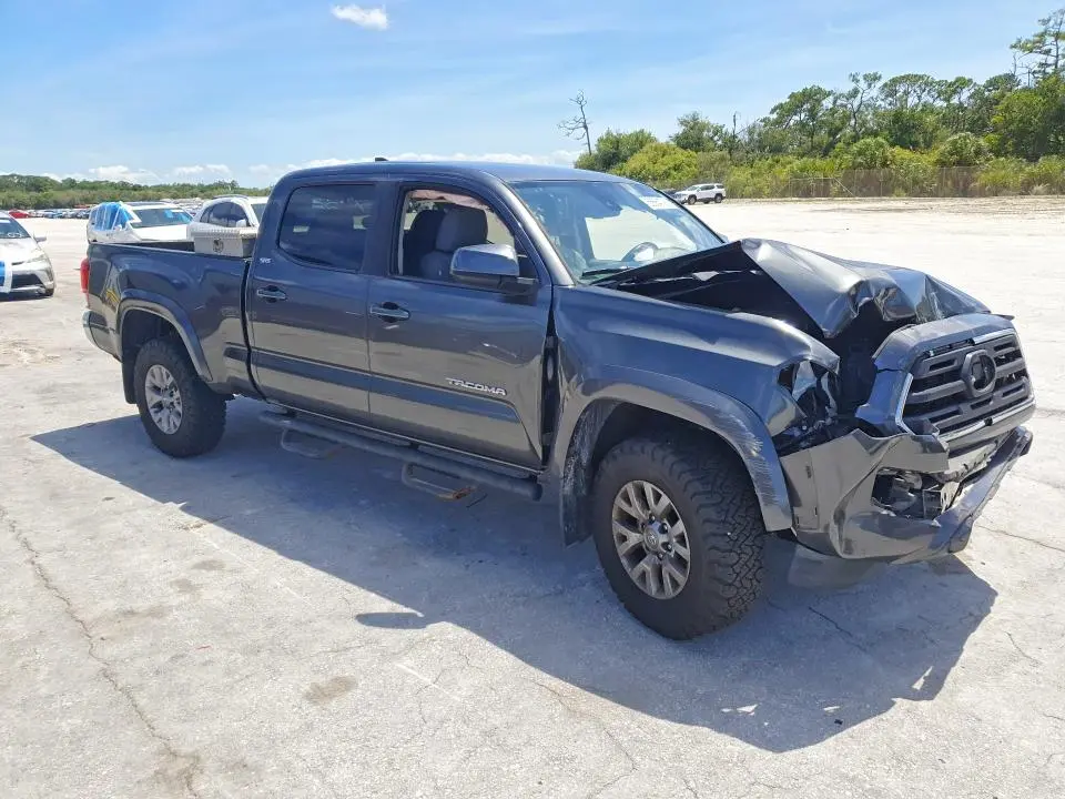 2019 TOYOTA TACOMA SR5 V6  