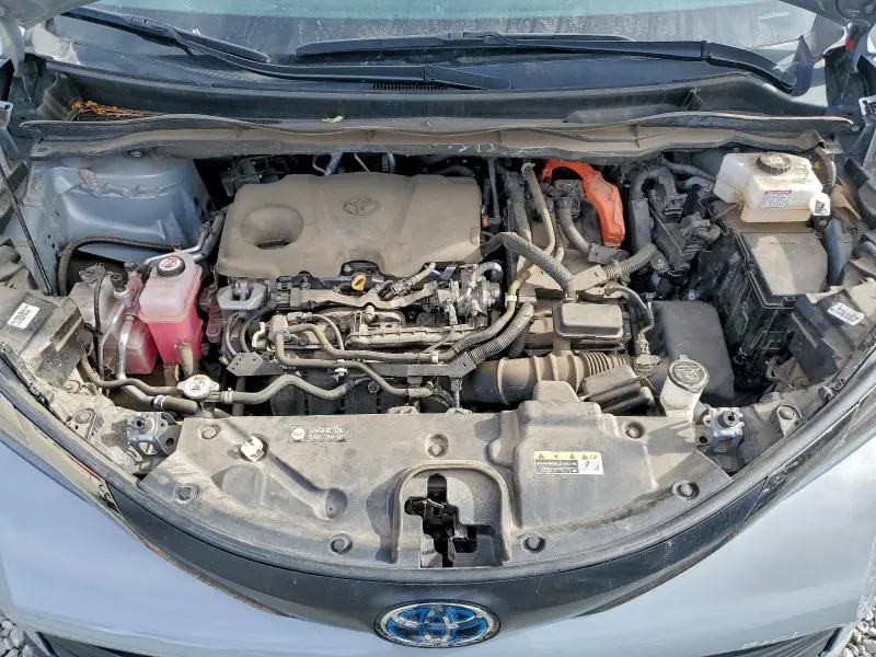 2022 TOYOTA SIENNA WOODLAND EDITION  