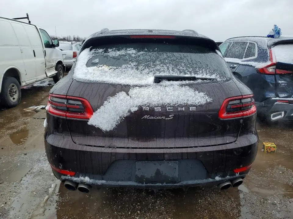 2016 PORSCHE MACAN S  