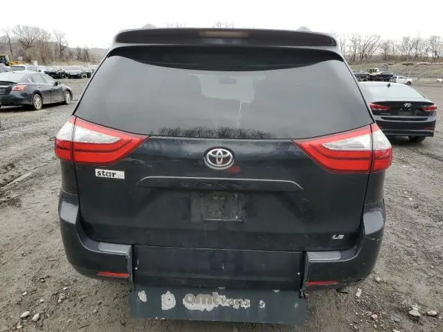 2017 TOYOTA SIENNA LE