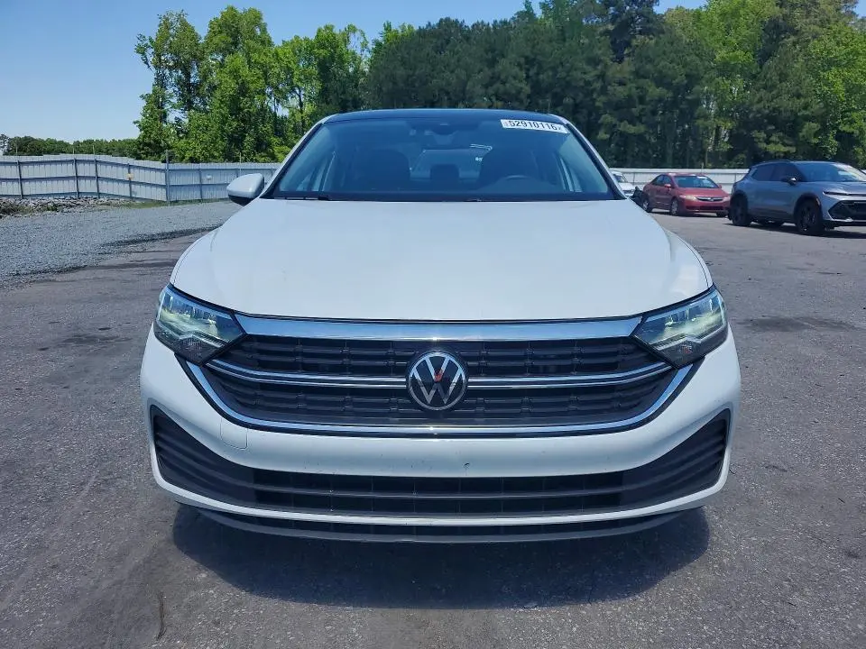 2022 VOLKSWAGEN JETTA SE  