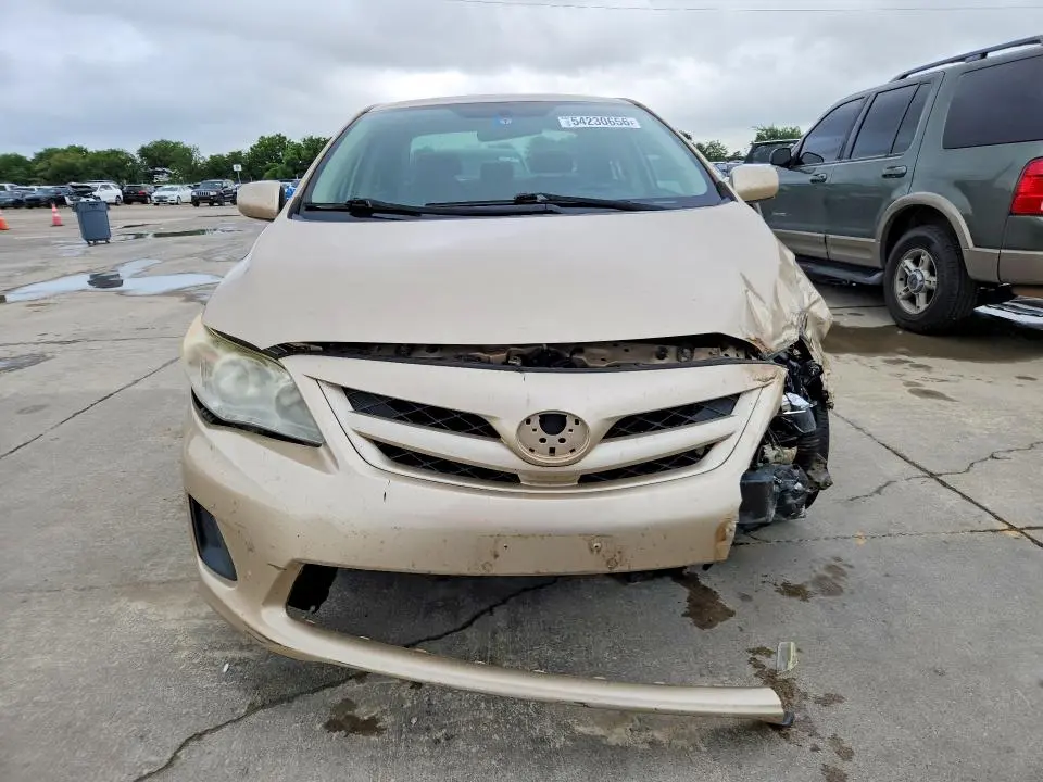 2011 TOYOTA COROLLA LE  