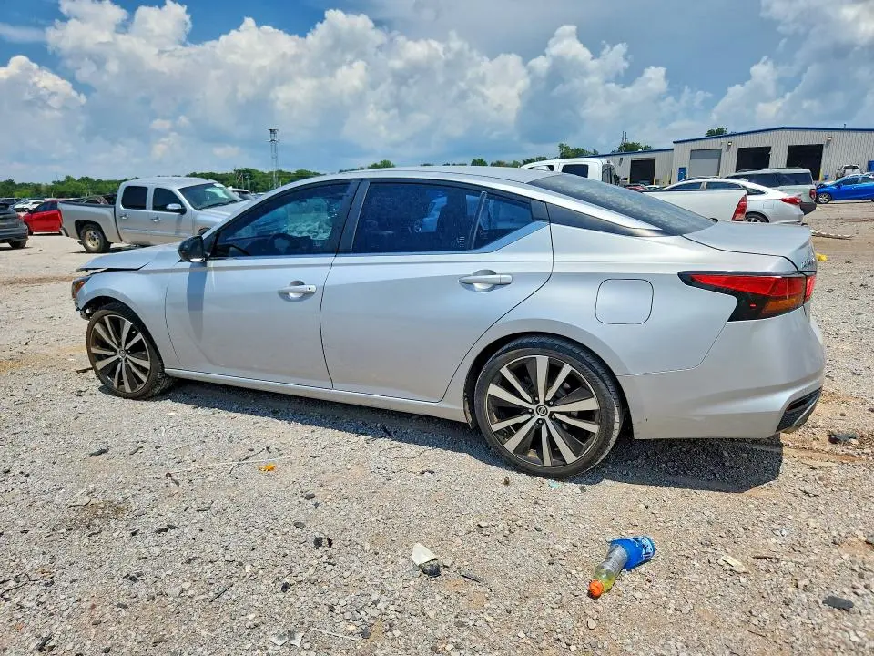 2020 NISSAN ALTIMA SR  