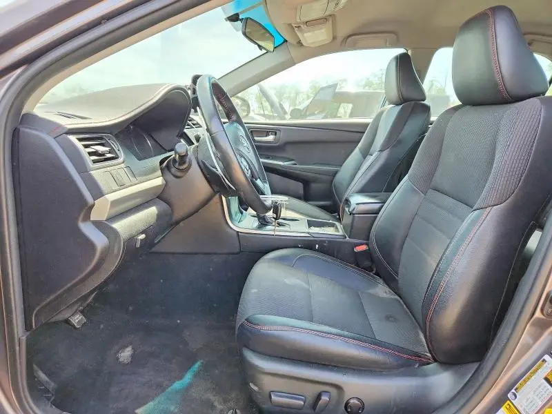 2017 TOYOTA CAMRY SE  