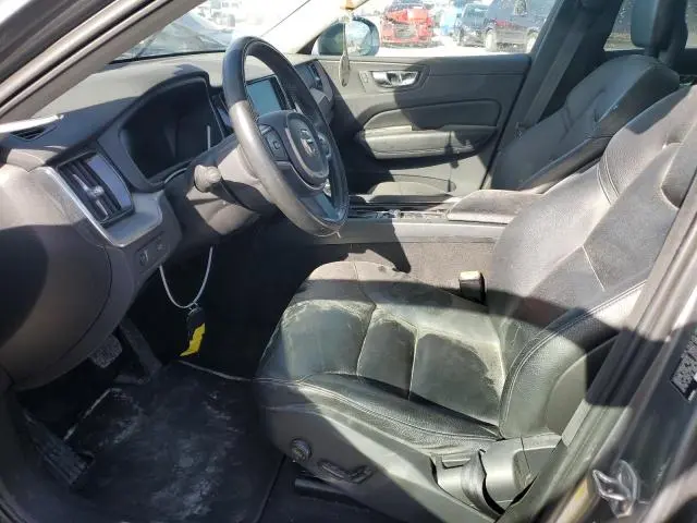 2018 VOLVO XC60 T5  