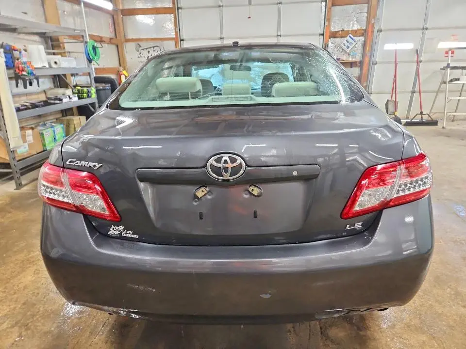 2010 TOYOTA CAMRY SE  