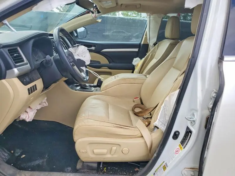 2017 TOYOTA HIGHLANDER XLE  