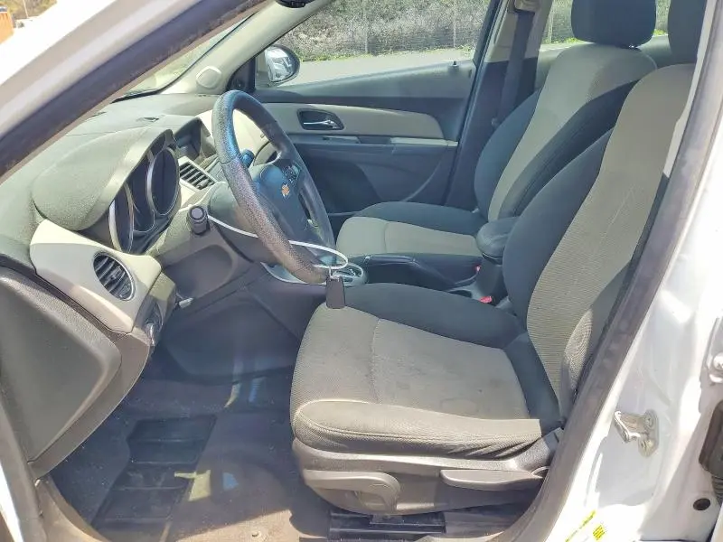 2011 CHEVROLET CRUZE LS  