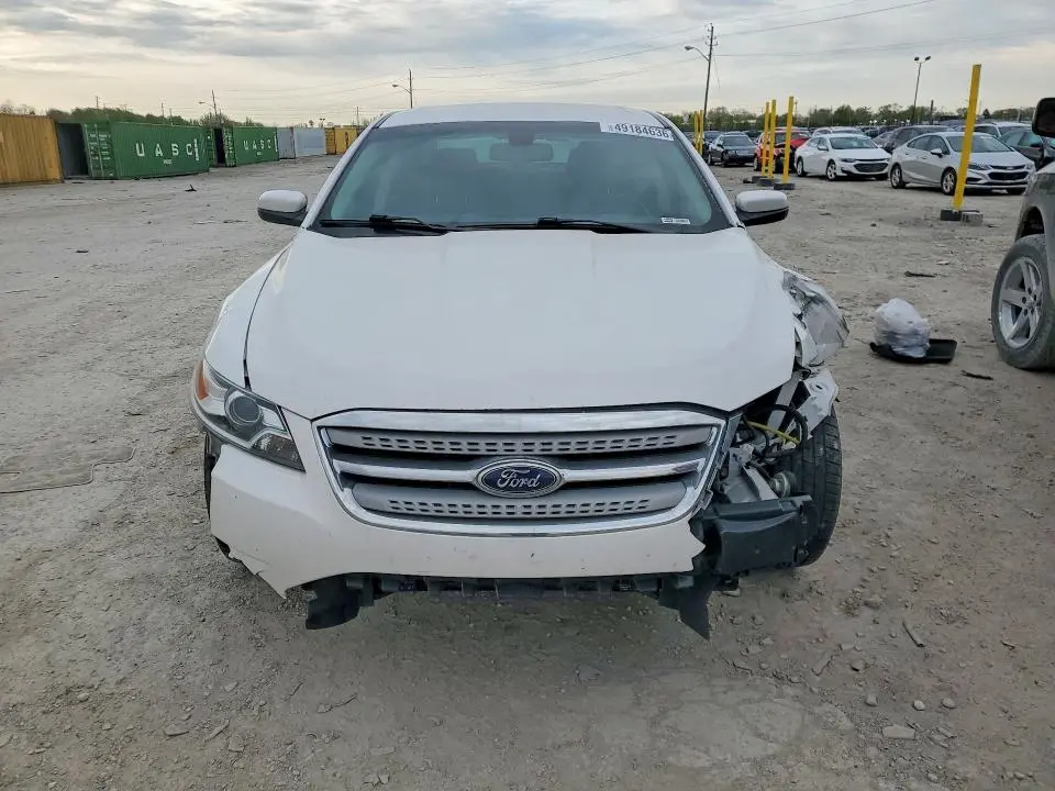 2011 FORD TAURUS SEL  