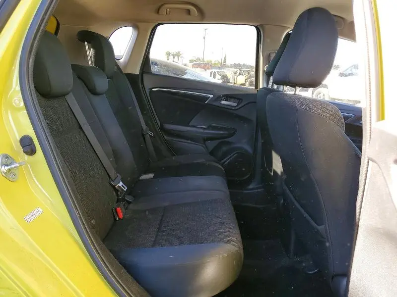 2017 HONDA FIT LX  