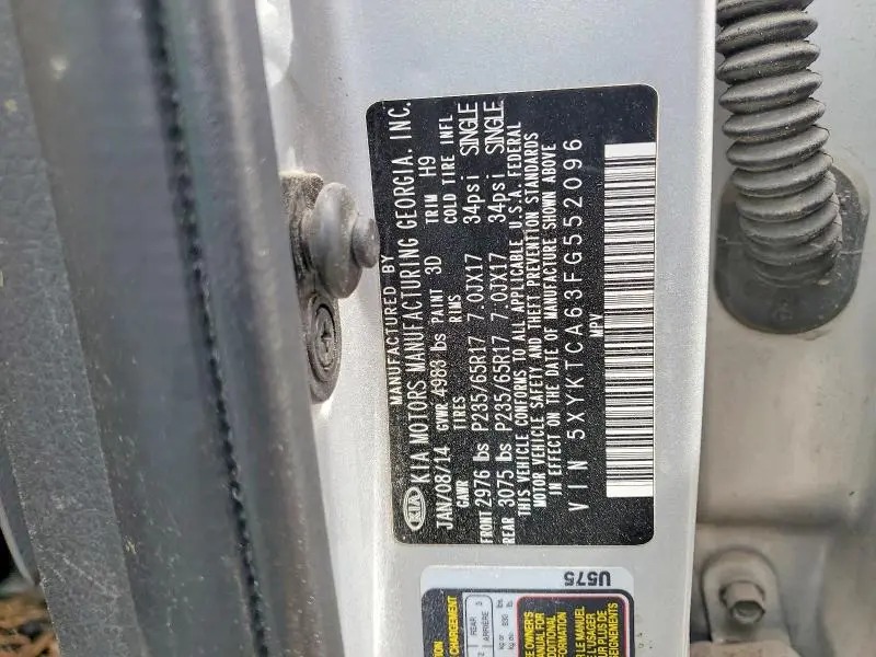 2015 KIA SORENTO LX  