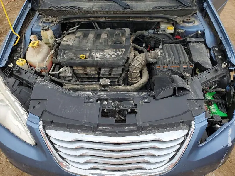 2011 CHRYSLER 200 LX  