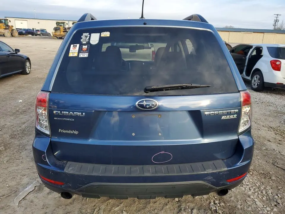 2013 SUBARU FORESTER LIMITED  