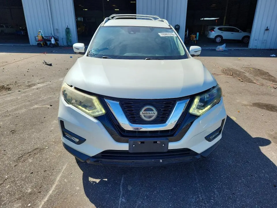 2018 NISSAN ROGUE SL  