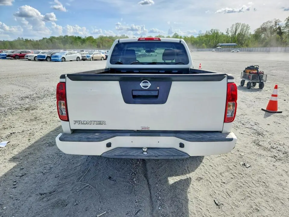 2018 NISSAN FRONTIER S  