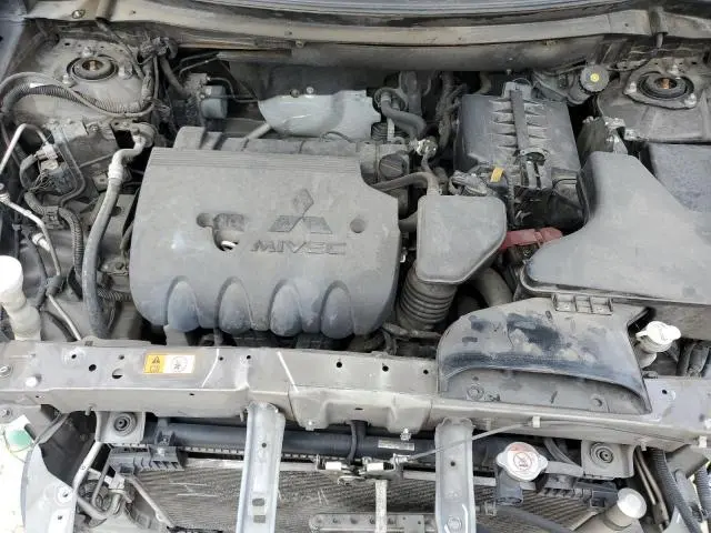 2019 MITSUBISHI OUTLANDER SE  