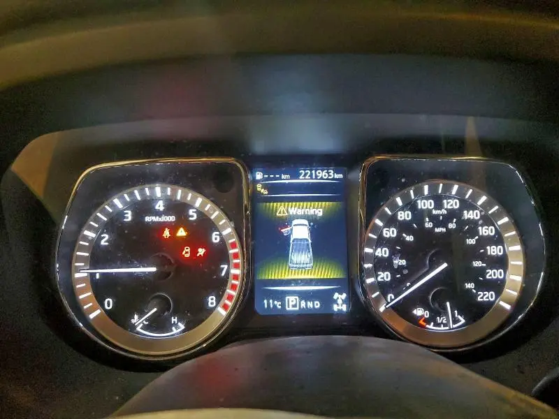 2017 NISSAN TITAN SV  