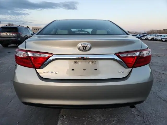 2015 TOYOTA CAMRY LE  