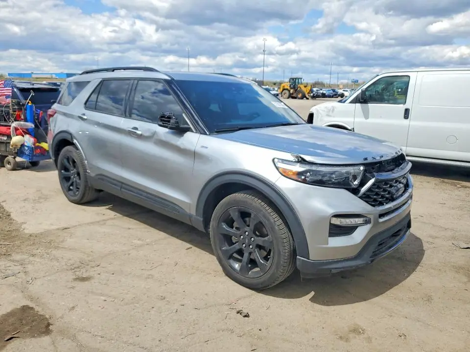 2024 FORD EXPLORER ST-LINE  