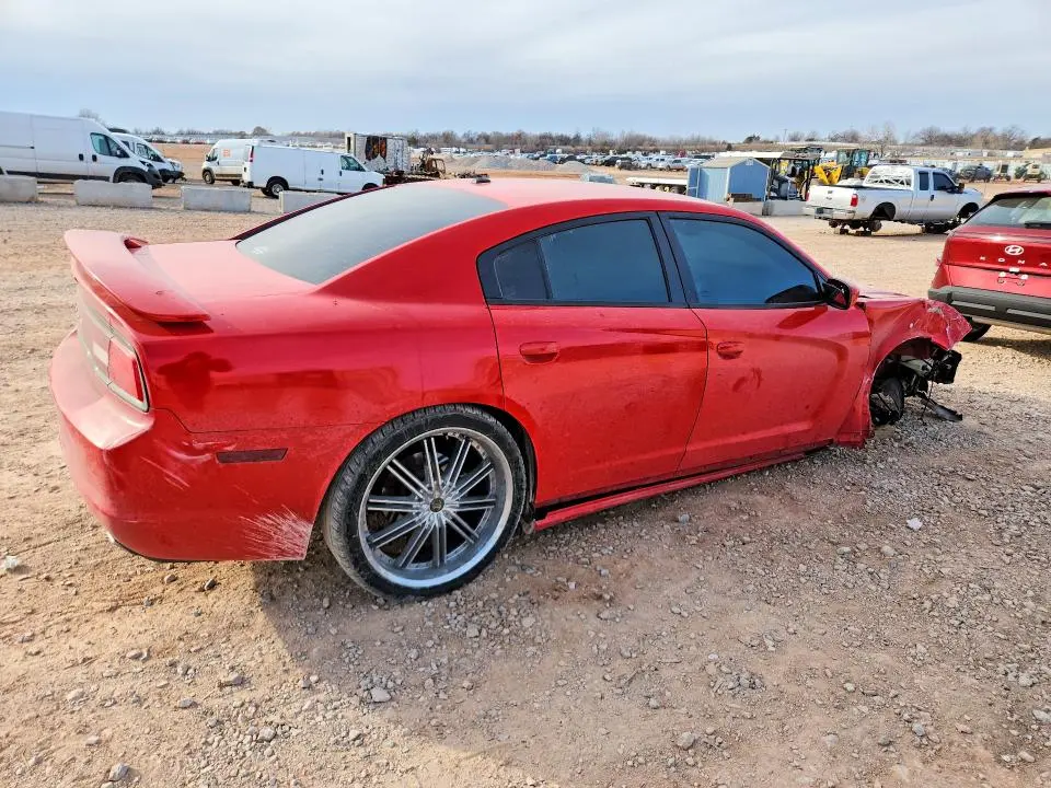 2013 DODGE CHARGER SXT  