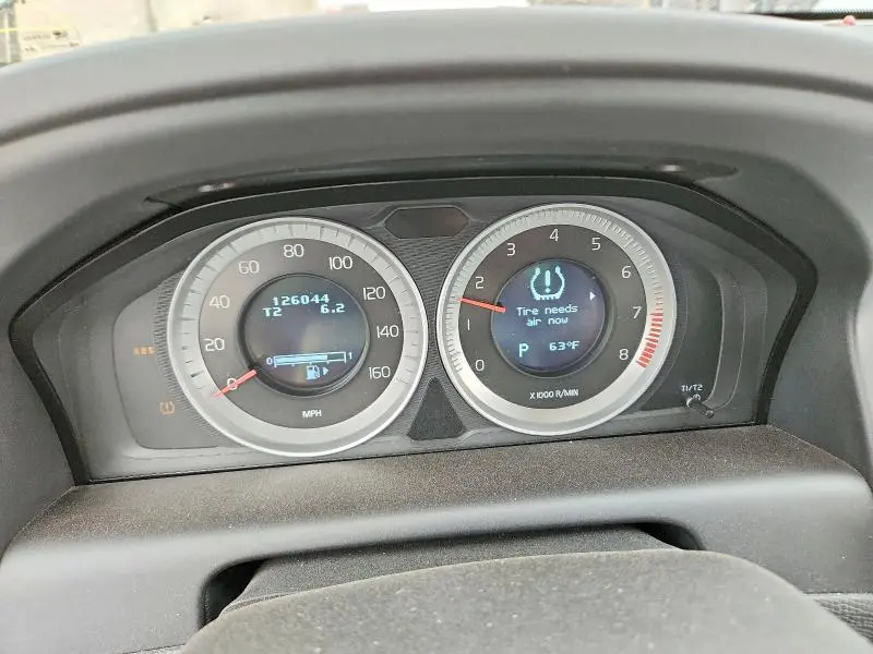 2011 VOLVO XC60 T6  