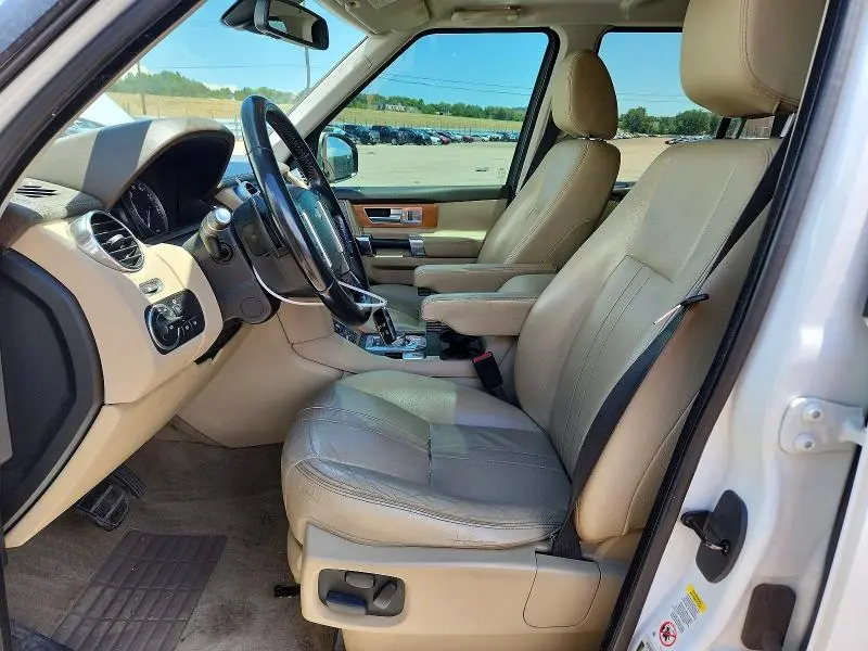 2015 LAND ROVER LR4   