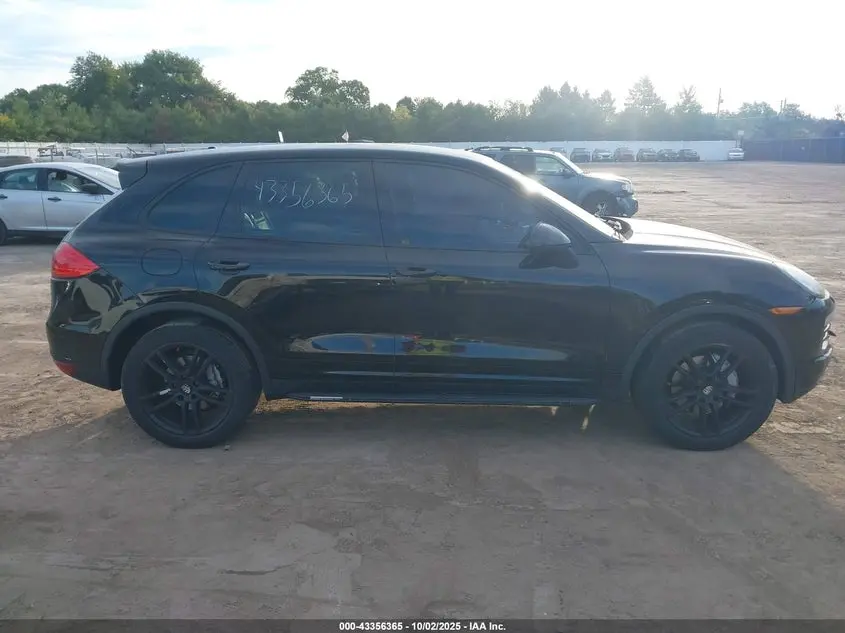 2012 PORSCHE CAYENNE  