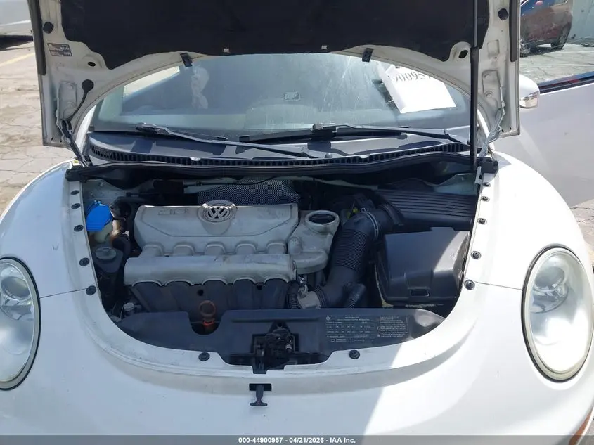 2010 VOLKSWAGEN NEW BEETLE 2.5L