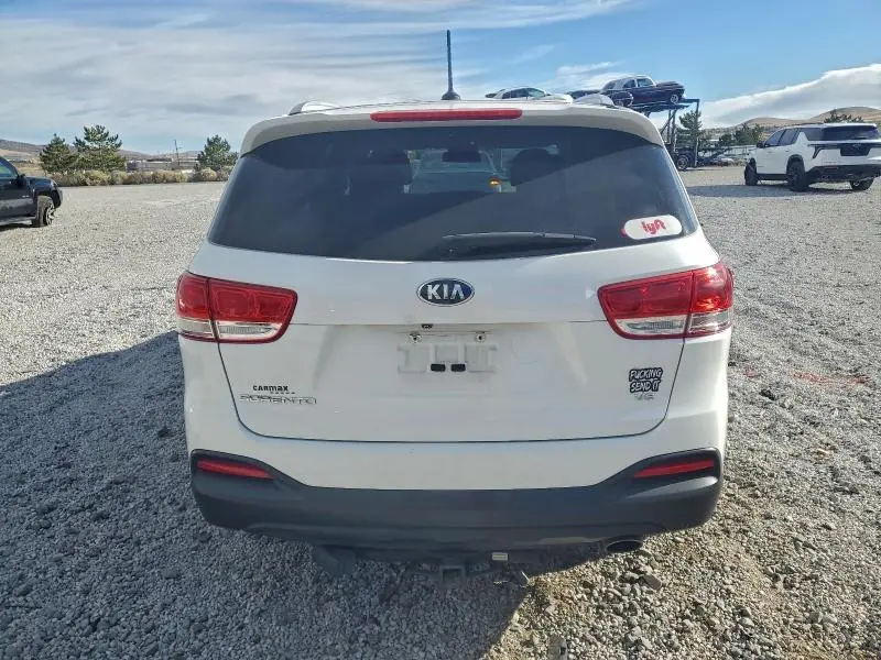 2018 KIA SORENTO LX  