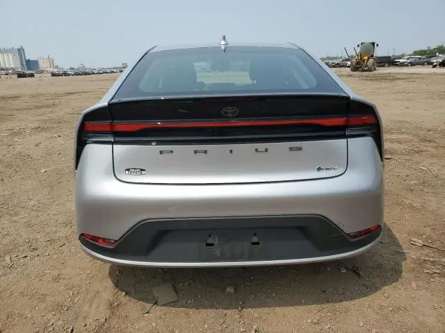 2024 TOYOTA PRIUS LE  