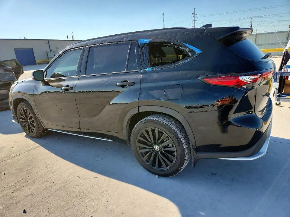 2023 TOYOTA HIGHLANDER XSE  