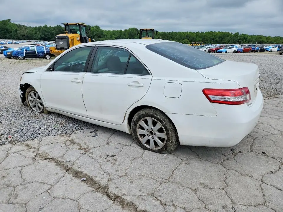 2011 TOYOTA CAMRY LE  