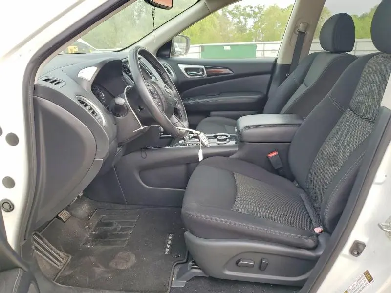 2019 NISSAN PATHFINDER SV  