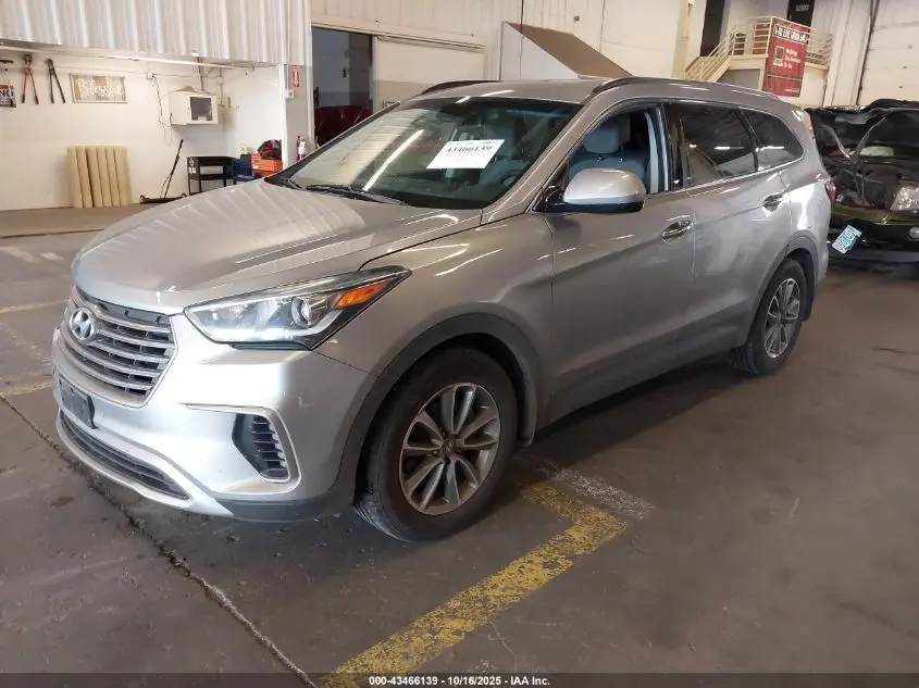 2018 HYUNDAI SANTA FE SE