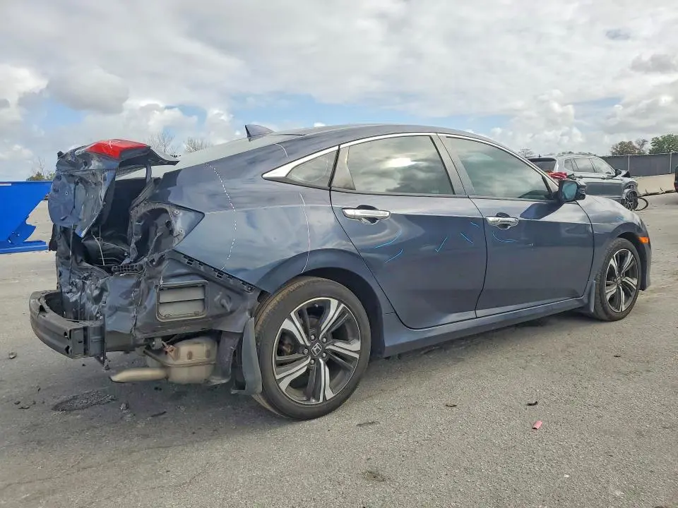 2017 HONDA CIVIC TOURING  