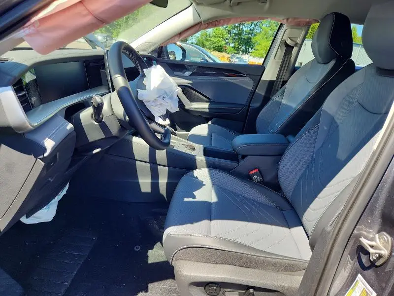 2025 VOLKSWAGEN TIGUAN SE  