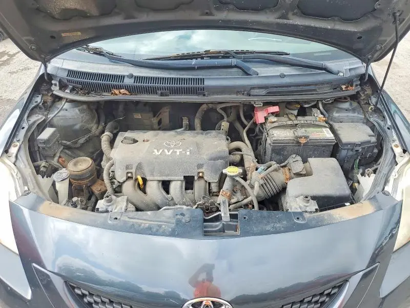 2010 TOYOTA YARIS BASE  