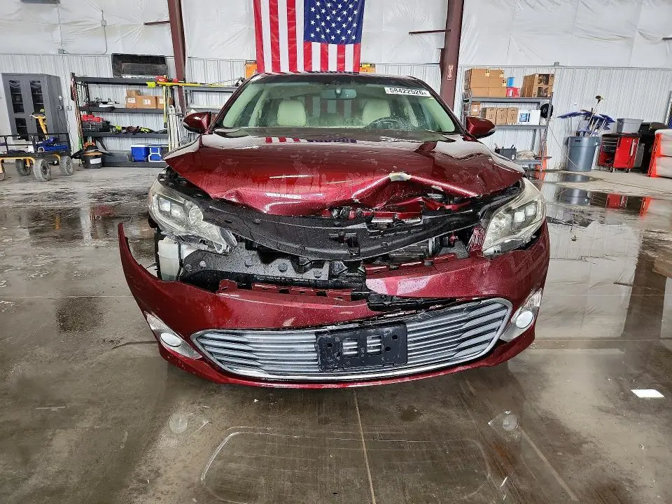 2013 TOYOTA AVALON LIMITED  