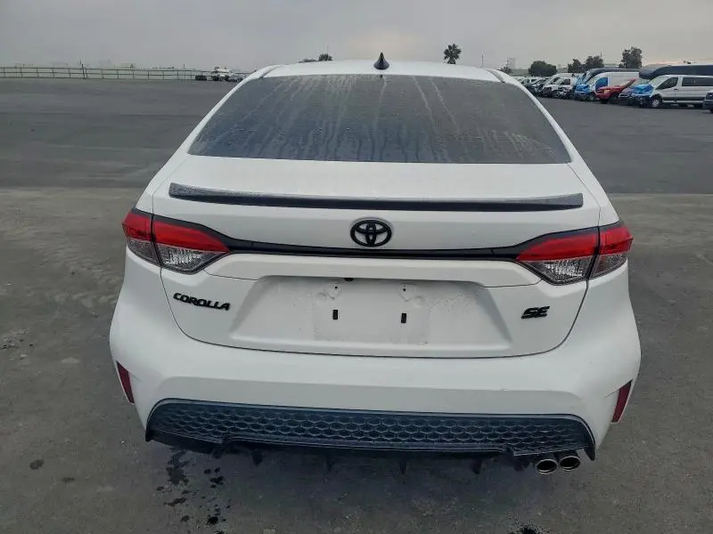2021 TOYOTA COROLLA SE  