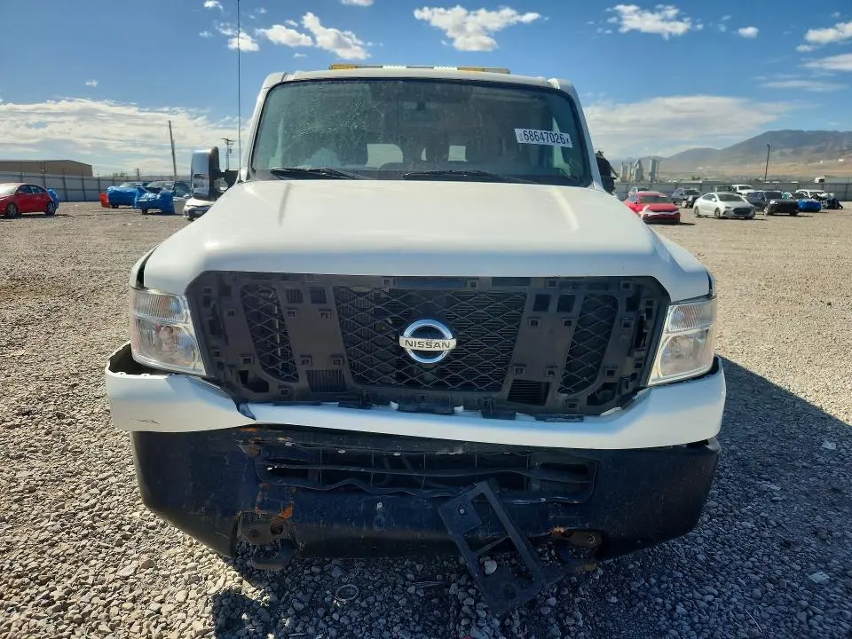 2014 NISSAN NV 3500 HD S  
