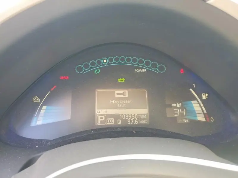 2016 NISSAN LEAF SV  