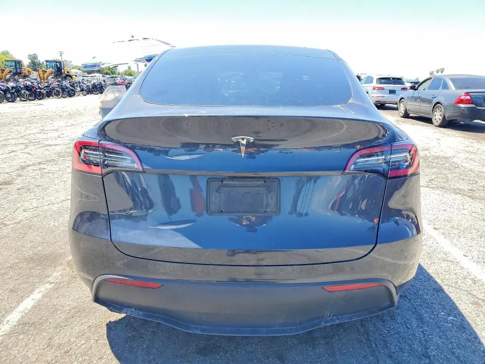 2024 TESLA MODEL Y   