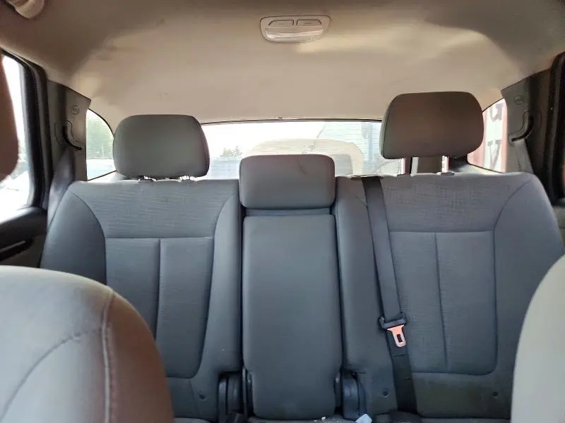 2011 HYUNDAI SANTA FE GLS  