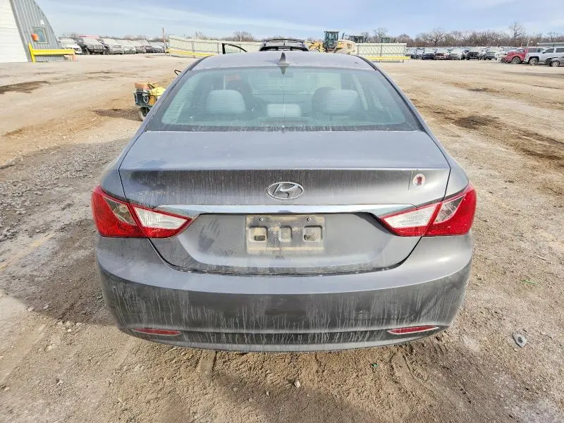 2011 HYUNDAI SONATA GLS  