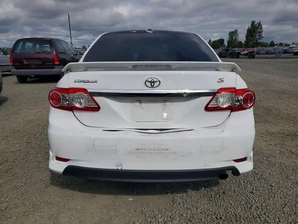 2013 TOYOTA COROLLA S  