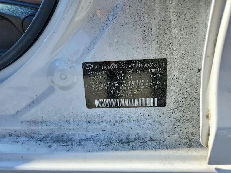 2014 HYUNDAI ELANTRA SE  