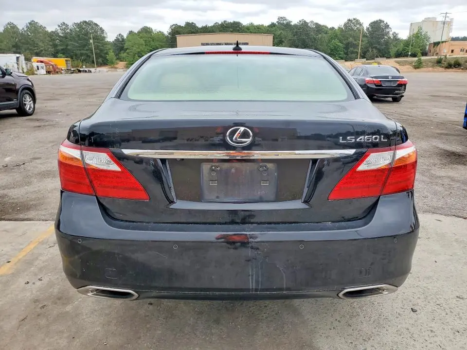 2011 LEXUS LS 460L  
