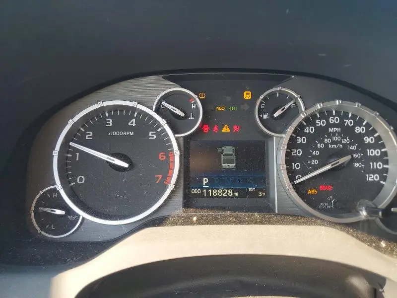 2017 TOYOTA TUNDRA SR5  